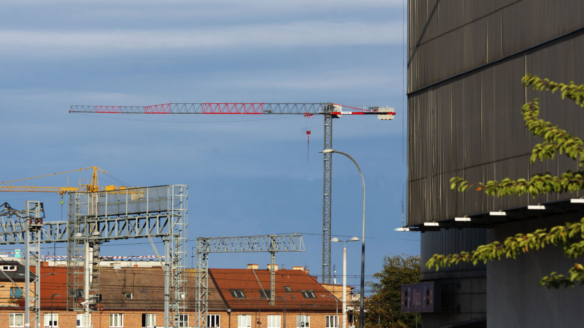POLSKI ŻURAW KR 90-5 JUŻ NA BUDOWACH